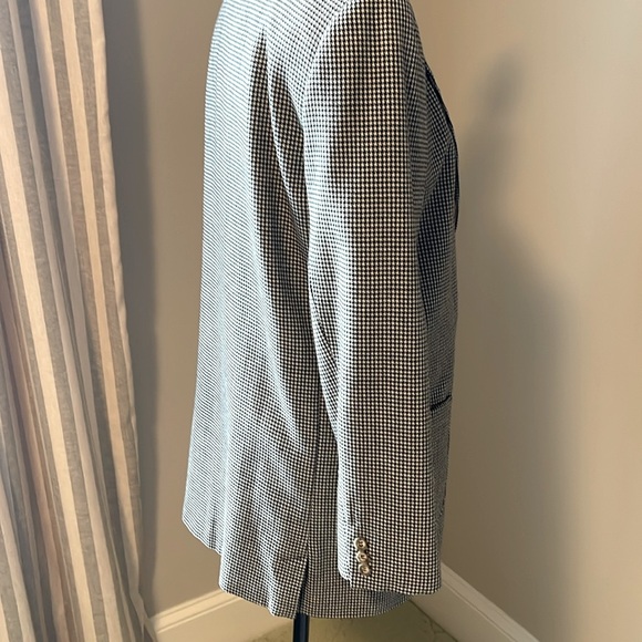 Vintage blazer by Breeches in size 6. - Picture 3 of 7